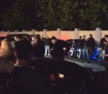 В Оренбурге у парка &laquo;Тополя&raquo; устроили ночные танцы с оружием