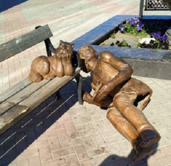 Глава оренбургского минкульта Евгения Шевченко прокомментировала инцидент с памятником Пушкину