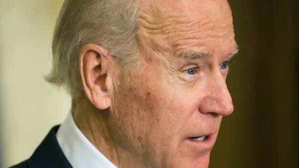 Байден пообещал создать комиссию по расследованию действий полиции