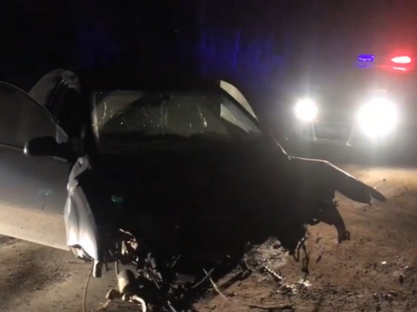 В Оренбурге водитель врезался в опору ЛЭП