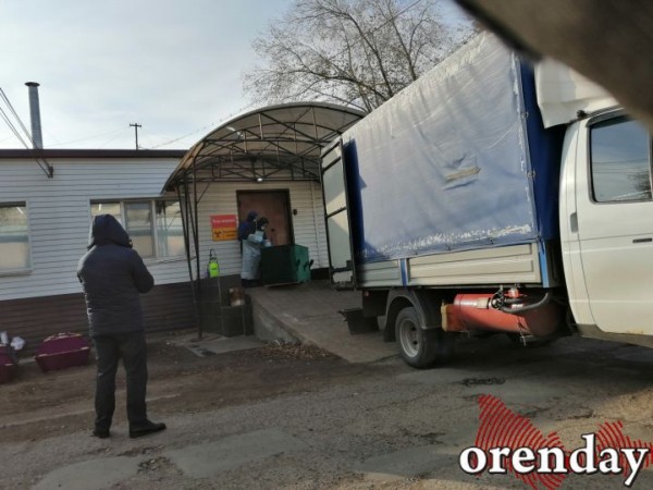Тела родных из морга оренбуржцы ждут по несколько дней