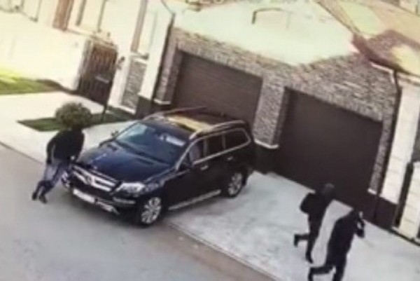 
В Оренбурге продается коттедж за 53 млн руб, в котором убили  директора оренбургского филиала &laquo;Газпромтранса&raquo;, его жену и водителя		