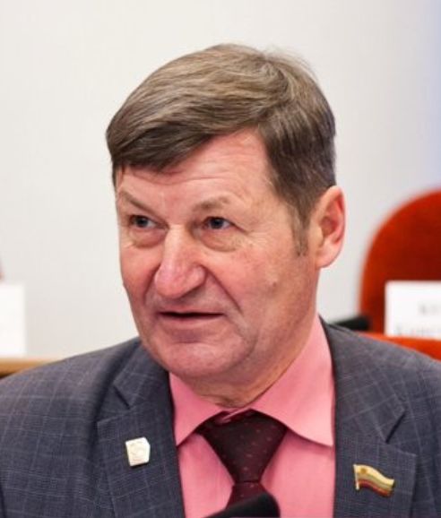 Владимир Фролов: "Интересы губернатора связаны с интересами крупных компаний, но не с населением области"