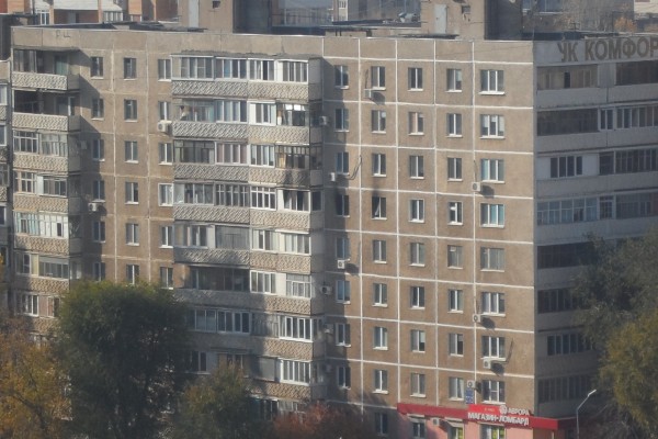 
В Оренбурге в многоэтажном доме загорелась квартира: новые подробности		