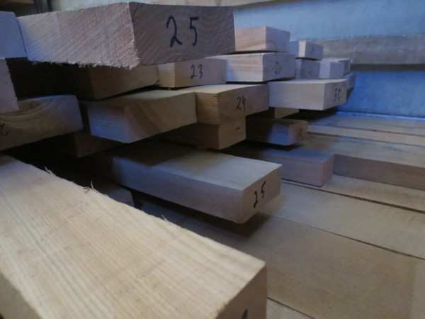 В Оренбуржье задержали ценные породы древесины на 1,5 млн. рублей В Оренбуржье задержали ценные породы древесины на 1,5 млн. рублей