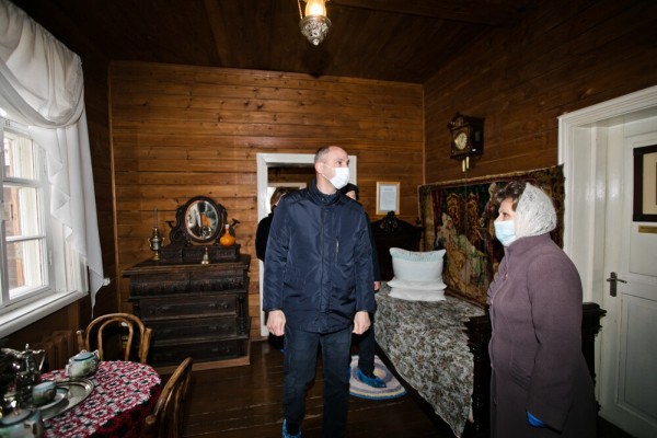 &laquo;А привези ты мне аленький цветочек!&raquo; Паслер исполнил мечту дочери