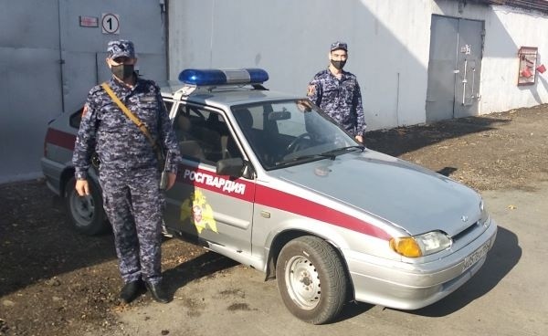 В Гае росгвардейцы помогли найти не вернувшуюся вовремя со школы девочку