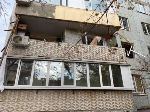 Выбило окна: в одной из квартир Оренбурга взорвался самогонный аппарат