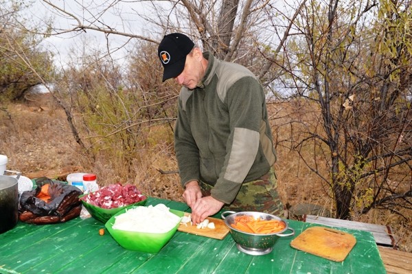 Рецепт от спецназа. Оренбургские силовики готовят собственную кулинарную книгу