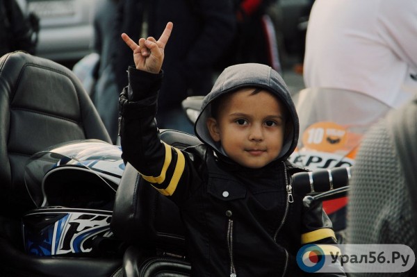 
Байкеры Орска закрыли сезон мотопробегом		