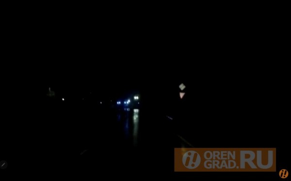 В элитном поселке Оренбурга отсутствует уличное освещение