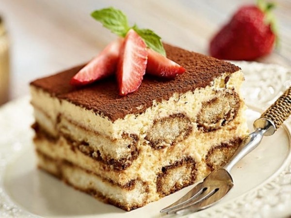 Оренбурженка отсудила более 100 тысяч за некачественный торт