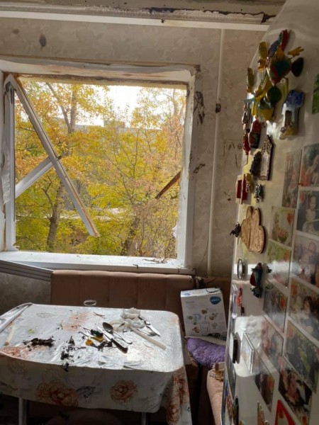 Выбило окна: в одной из квартир Оренбурга взорвался самогонный аппарат