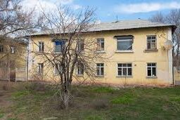 В Оренбурге 43 человека живут в аварийных домах