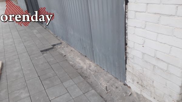 Жители улицы Комсомольской после ремонта тротуаров оказались в «западне» Жители улицы Комсомольской после ремонта тротуаров оказались в «западне»