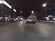 В Оренбурге праздничный день завершился серьезным&nbsp;столкновением автобуса ПАЗ и "Ягуара"