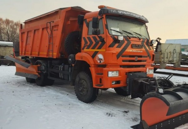 Тюльганские дорожники получили новую машину
