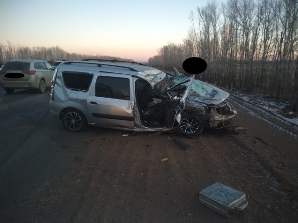 В ДТП под Оренбургом погиб водитель «Ларгуса» В ДТП под Оренбургом погиб водитель «Ларгуса»