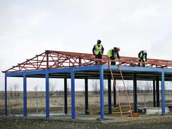 Строительство тепличного комплекса в Ташлинском районе завершат в 2021 году