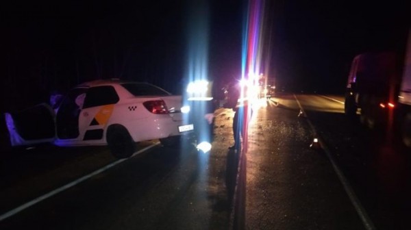 Столкнулись такси. Появились фото смертельного ДТП на трассе Оренбург-Самара