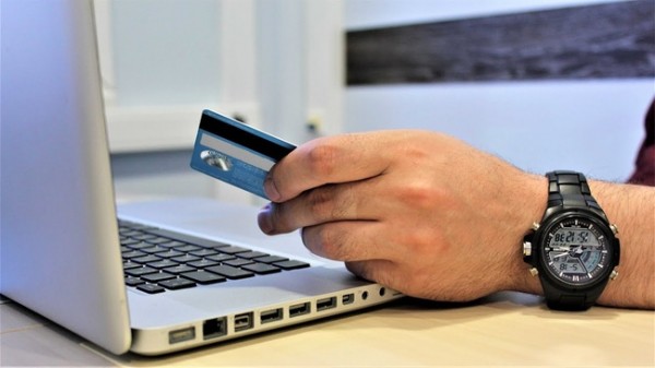 19-летний житель Оренбуржья мошенничал под видом предоставления интим-услуг 19-летний житель Оренбуржья мошенничал под видом предоставления интим-услуг