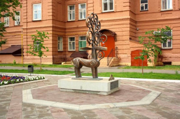 Какие памятники есть в Оренбурге