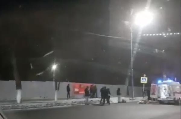 
Вчера вечером в Оренбурге автомобиль Toyota насмерть сбил пешехода (видео)		