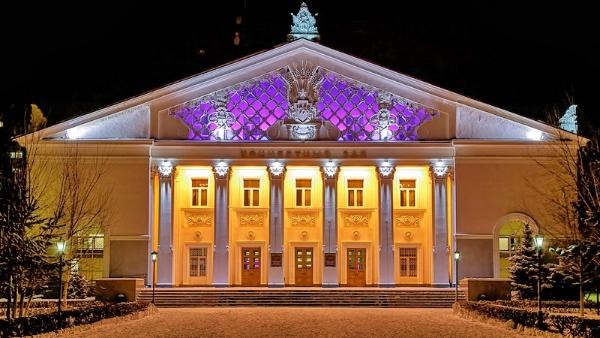 
10 декабря в Оренбурге выступят солисты Анна Савкина и Даниил Сердюков из Санкт-Петербурга 		