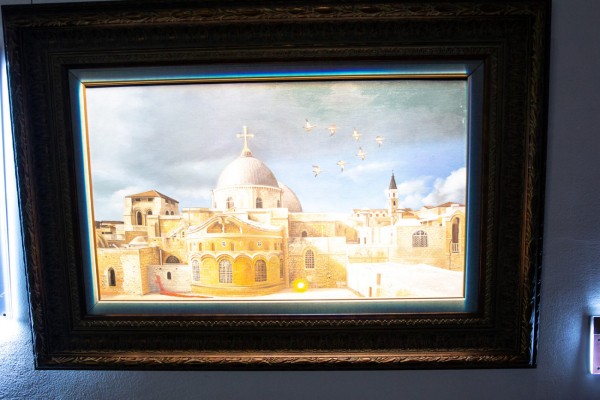 Никас Сафронов открыл в Оренбурге свою первую выставку в период пандемии