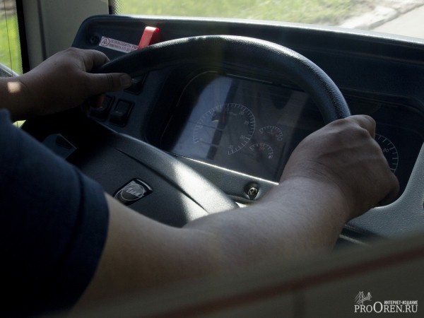 В Новотроицке водитель автобуса полгода не получал зарплату