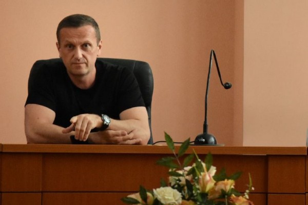 Все ошибки учтем: Владимир Ильиных назвал улицы Оренбурга, которые отремонтируют в 2021 Все ошибки учтем: Владимир Ильиных назвал улицы Оренбурга, которые отремонтируют в 2021