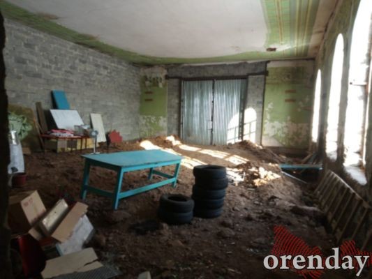 Жители села Спасское жалуются на разваливающийся дом культуры и мусор