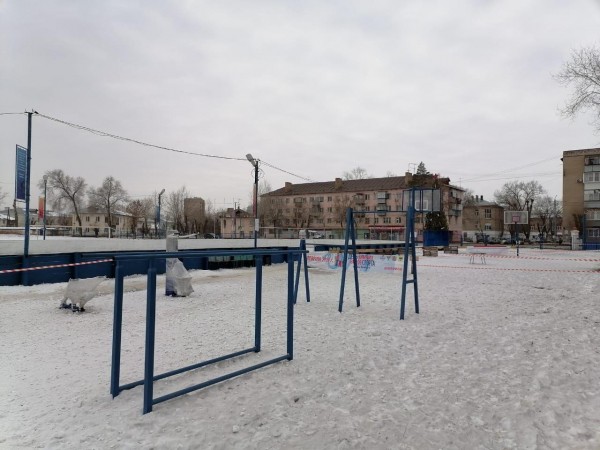 На стадионе &laquo;Нефтяник&raquo; в Оренбурге в 2021 году обновят футбольное поле