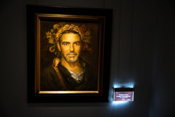 Никас Сафронов открыл в Оренбурге свою первую выставку в период пандемии