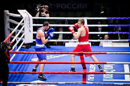 Скандал на ЧР по боксу в Оренбурге: по итогам чемпионата отстранены сразу семь судей