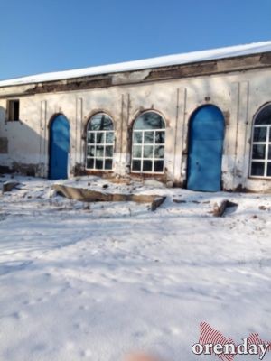 Жители села Спасское жалуются на разваливающийся дом культуры и мусор