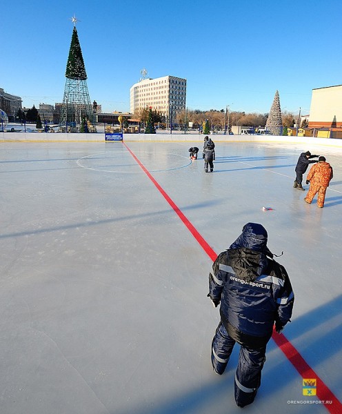 23 декабря на площади имени Ленина пройдет хоккейный матч