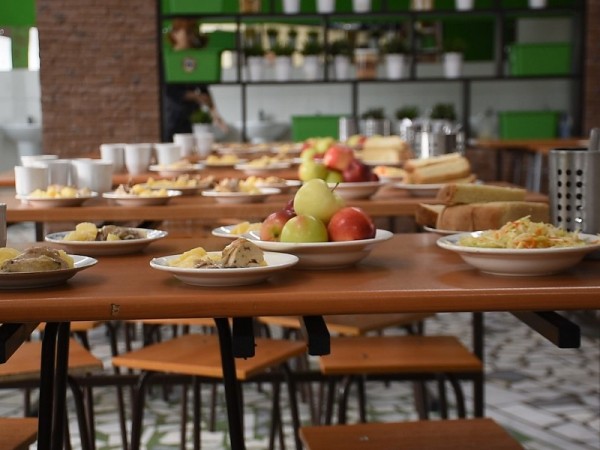 Роспотребнадзор начал проверки школьного питания в Оренбуржье