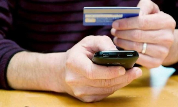 Жительница Орска подарила мошенникам 700 тысяч рублей Жительница Орска подарила мошенникам 700 тысяч рублей