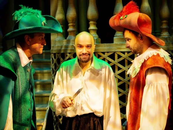 В Оренбургском драматическом театре готовят премьеру &laquo;Собака на сене&raquo;