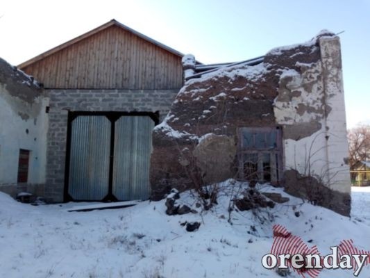 Жители села Спасское жалуются на разваливающийся дом культуры и мусор