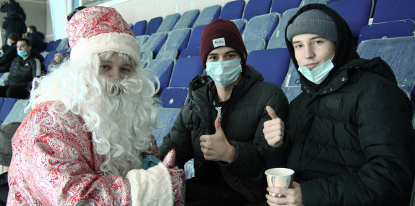 Новый год на хоккее