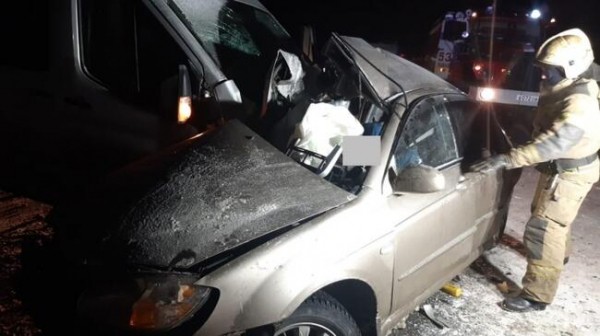 У погибших в страшном ДТП под Оренбургом супругов остался ребенок У погибших в страшном ДТП под Оренбургом супругов остался ребенок