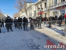 Разгонять несанкционированный митинг вышла, кажется, вся оренбургская полиция