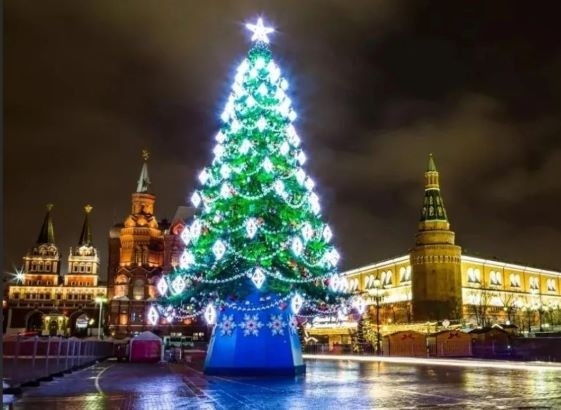 Оренбуржцы могут побывать на "Кремлевской елке" онлайн