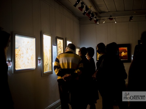 Выставка Никаса Сафронова в Оренбурге продлена до 31 января