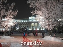 В новогоднюю ночь на площади им.Ленина в Оренбурге было не протолкнуться