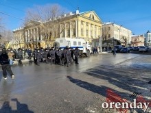 Разгонять несанкционированный митинг вышла, кажется, вся оренбургская полиция