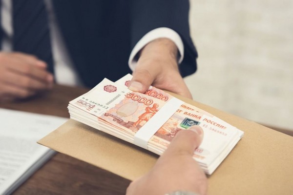 Поддельные пятитысячные: в Оренбуржье вновь активизировались фальшивомонетчики Поддельные пятитысячные: в Оренбуржье вновь активизировались фальшивомонетчики