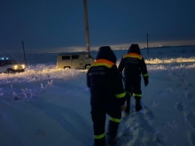 За несколько часов до Нового года под Оренбургом искали двух заблудившихся людей